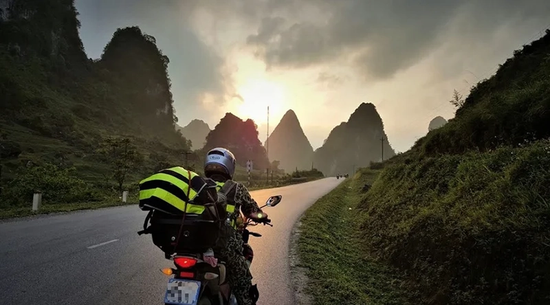 Cap đi phượt sâu sắc, dành cho người thích chiêm nghiệm