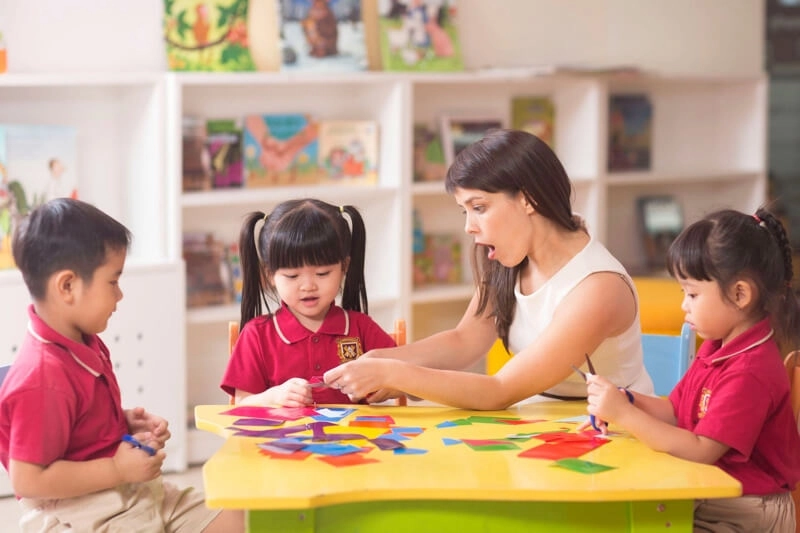 Cô giáo mầm non – người gieo mầm đầu đời