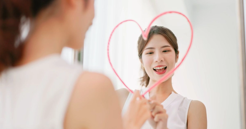 STT tự yêu bản thân hay chạm cảm xúc sâu sắc