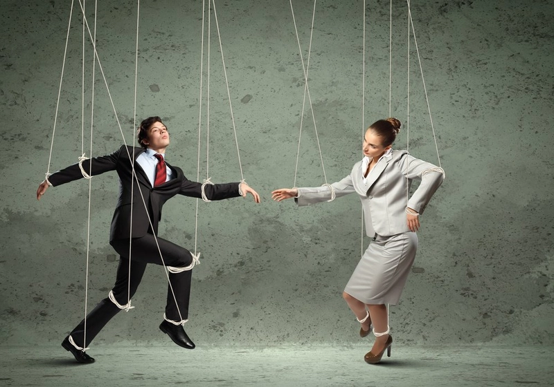 Stt nói về bạn bè lợi dụng vì tiền: thâm cay mà thấm sâu