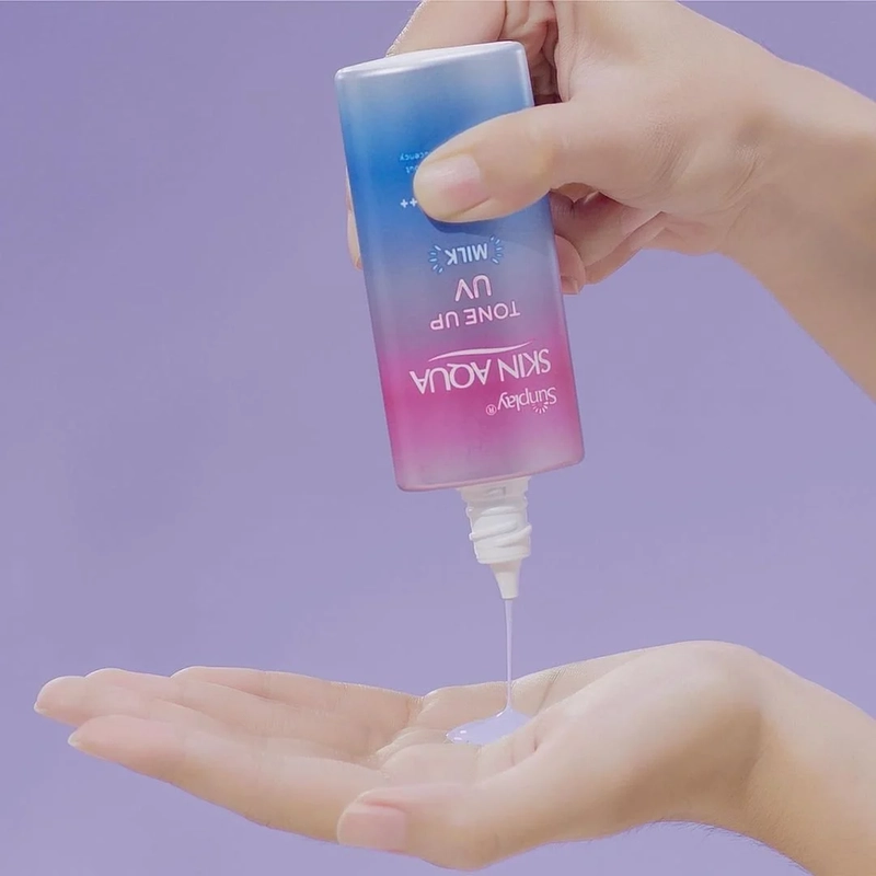 Skin Aqua UV Milk Lavender