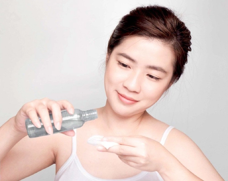Dùng toner xong bao lâu thì bôi serum đúng chuẩn?