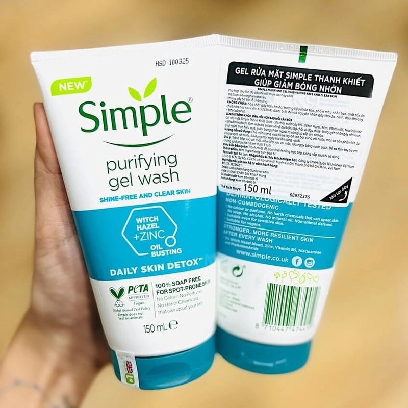 Simple Skin To Skin Vital Vitamin Foaming Cleanser – Tiện lợi cho người bận rộn