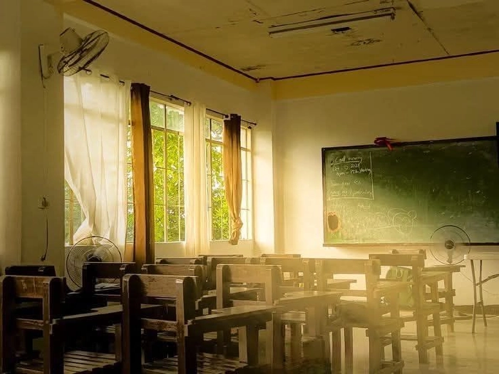 Thơ lục bát về mái trường